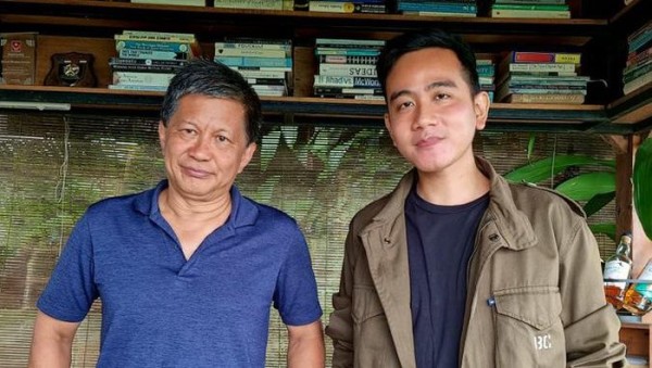 Heboh Gibran Wali Kota Solo Bertemu Rocky Gerung