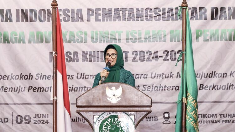 Dr Susanti Hadiri Mukerda II MUI Kota Siantar Dan Pelantikan Pengurus