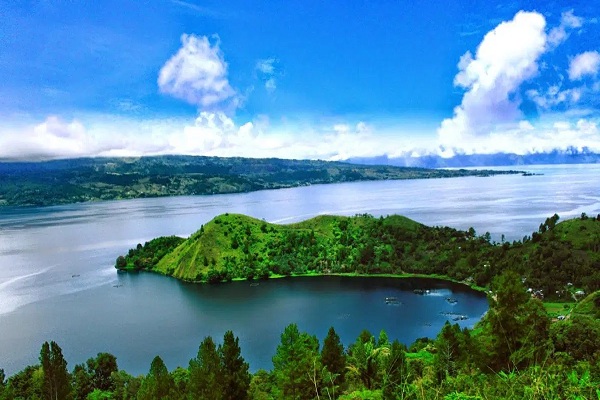 Wisata Alam Danau Toba Dan Budayanya Yang Mempesona