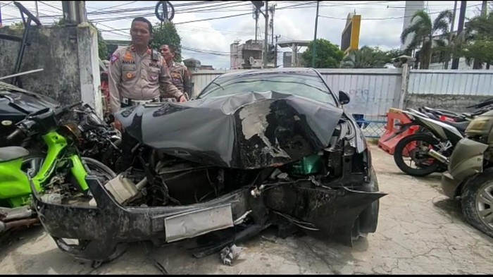 Pengakuan Wanita Bugil Dalam Mobil Dinas Dprd Jambi Yang Kecelakaan