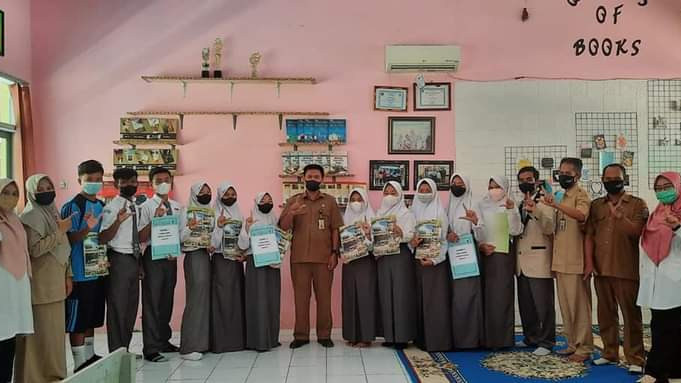 SEKOLAH BERPRESTASI