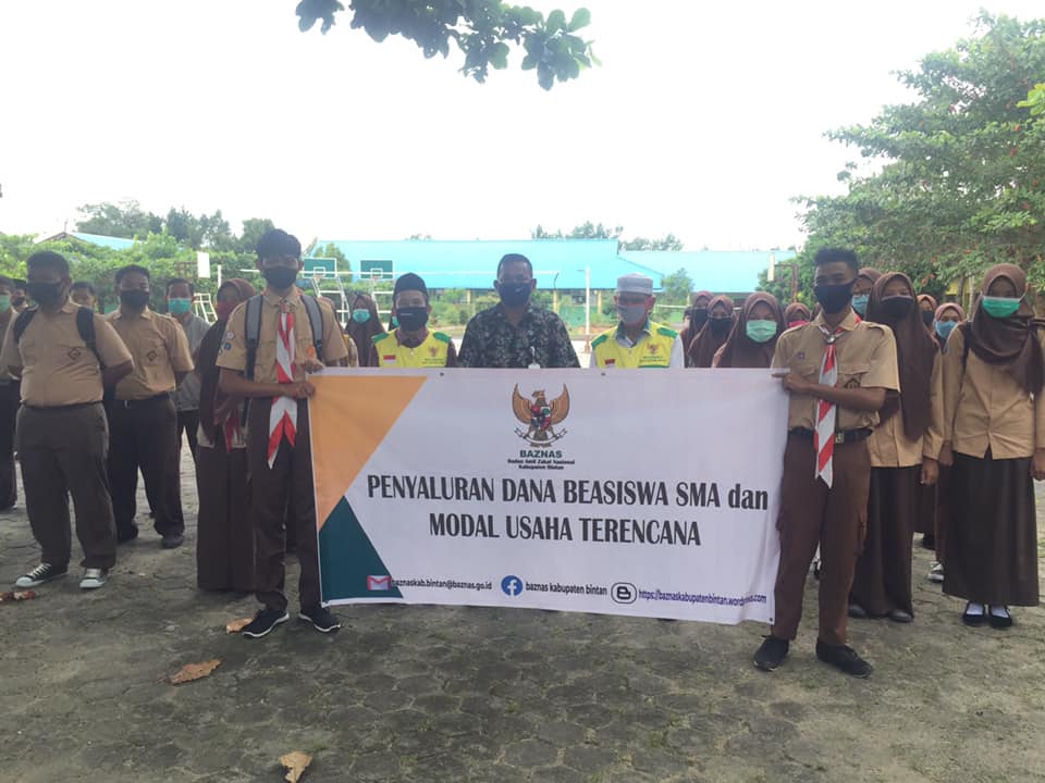 40 Siswa SMAN 1 Toapaya Terima Beasiswa dari Baznas