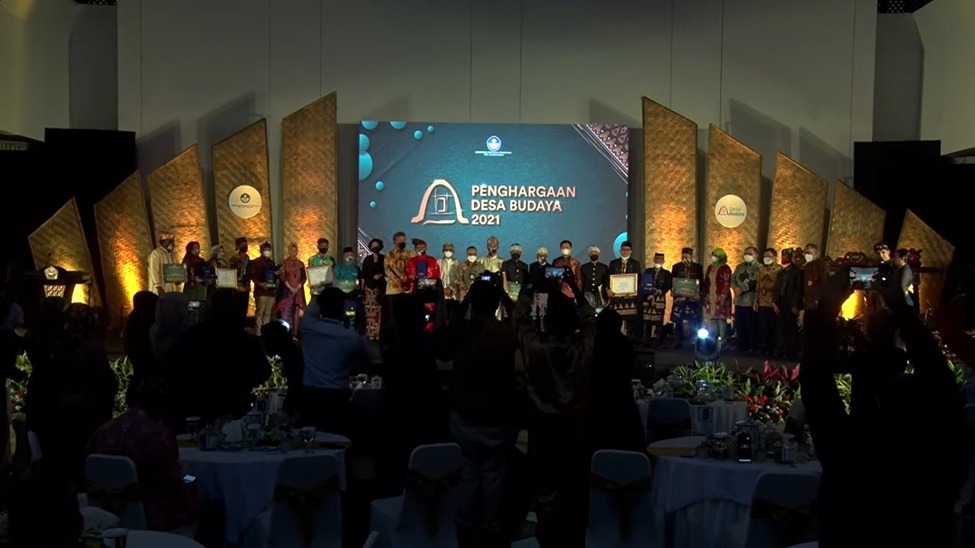 Kemendikbudristek Beri Penghargaan kepada Desa Budaya
