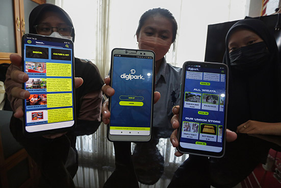 Pemerintah Dorong Anak Muda Buat Karya Kreatif Bernuansa Lokal