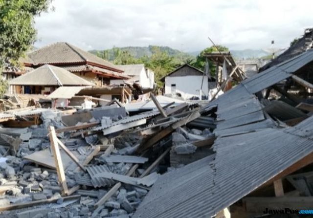 Nusa Tenggara Timur Diguncang Gempa 7,5 SR, BMKG Serukan Waspada Tsunami