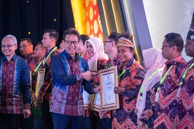 258 Tenaga Kesehatan Teladan dan Kader Posyandu Terima Penghargaan