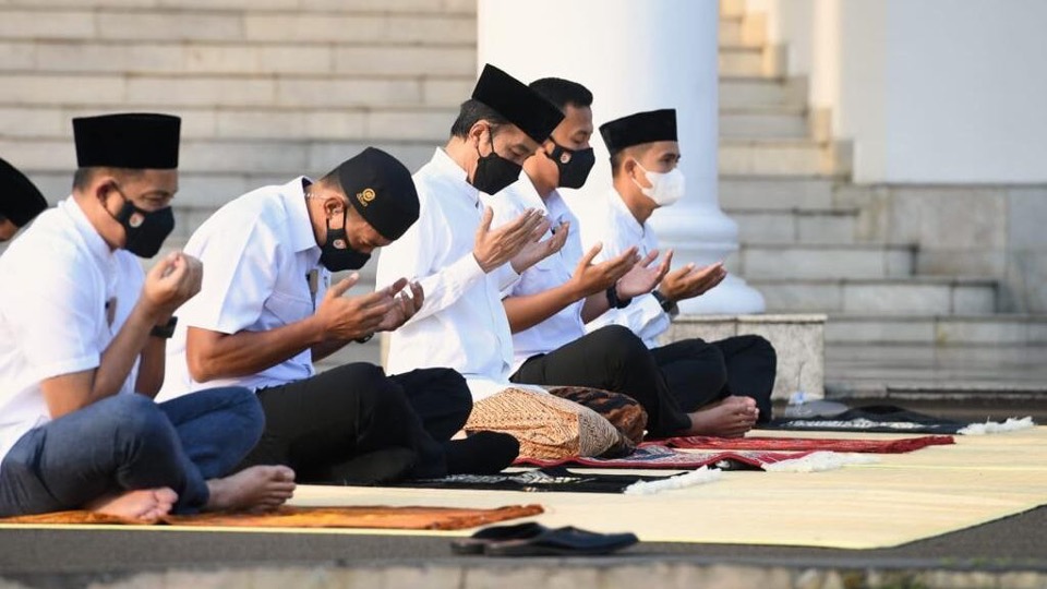 Presiden Jokowi Laksanakan Sholat Idul Fitri di Istana Bogor