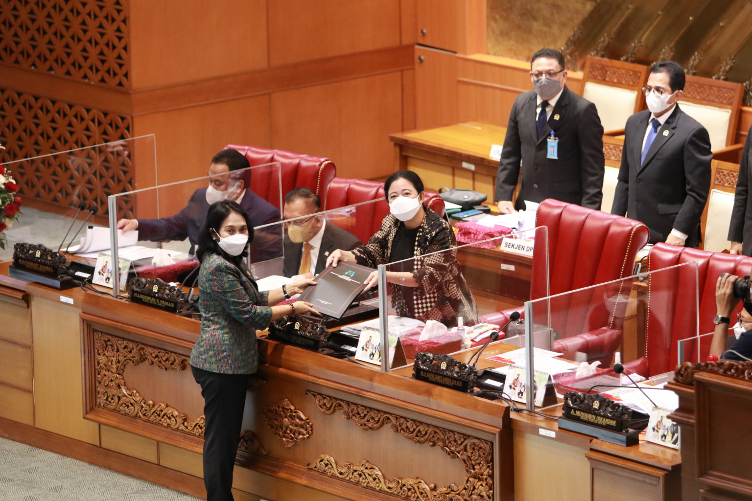 DPR Sahkan RUU Tindak Pidana Kekerasan Seksual Jadi Undang Undang