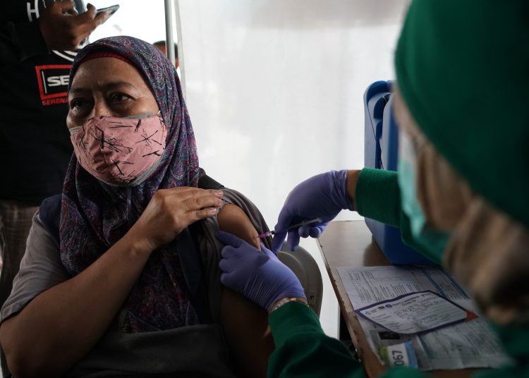 Launching Vaksinasi Booster Dimulai di Puskesmas Kramat Jati, Jakarta Timur