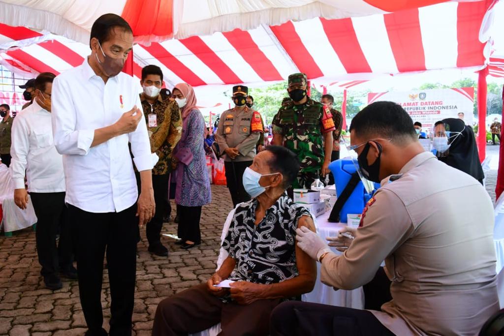 Vaksinasi bagi Lansia dan Anak-Anak di Kabupaten Bintan Dikunjungi Presiden