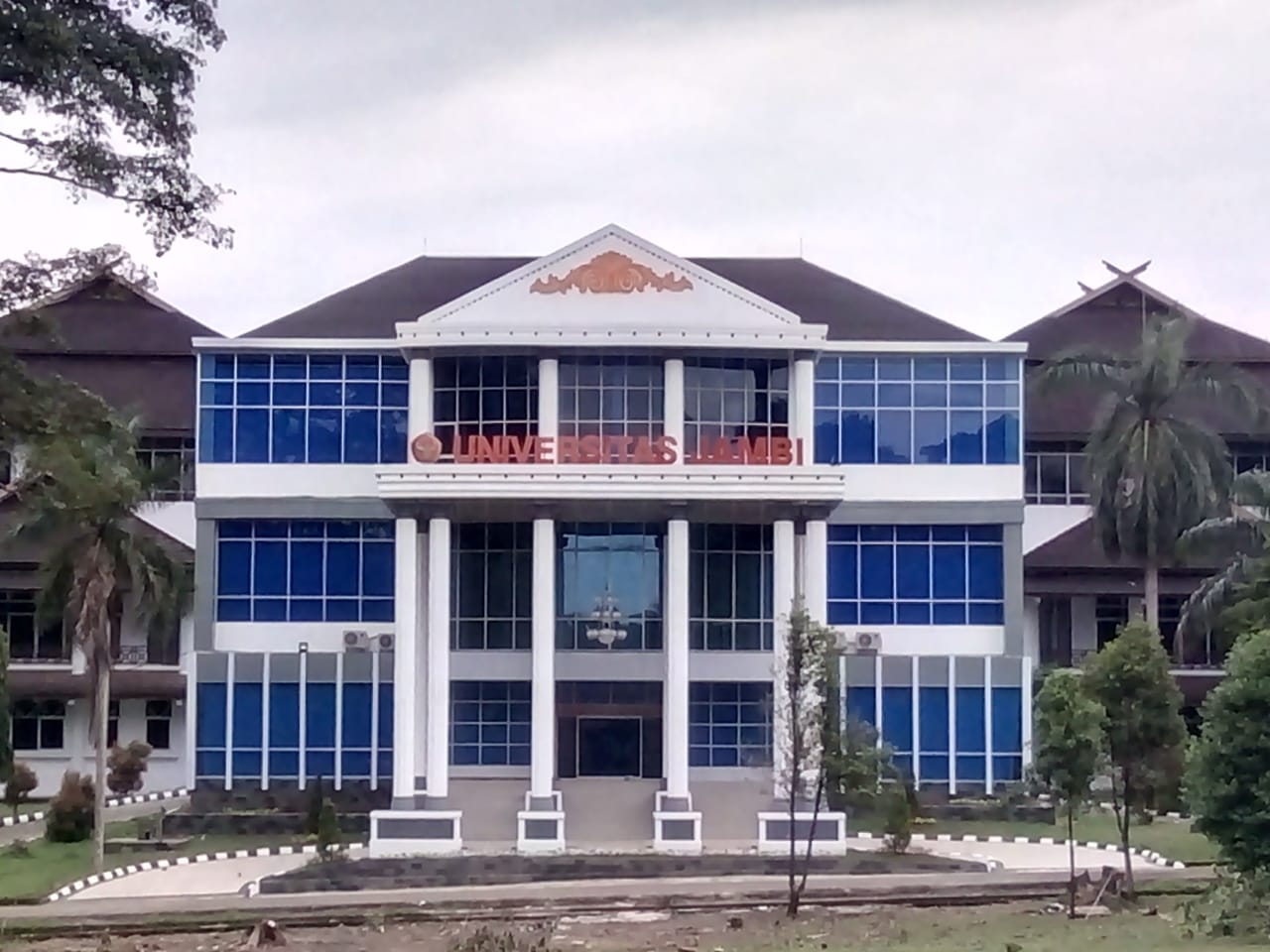 Banner Universitas Jambi