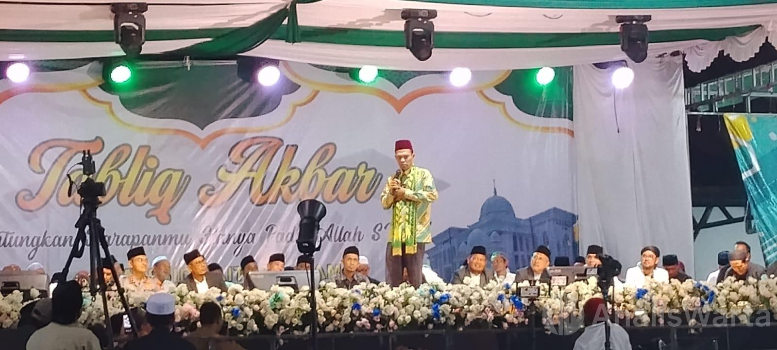 Ribuan Jamaah Padati Tabligh Akbar Ustad Abdul Somad di Masjid Baitussalam Sukaharja Ketapang