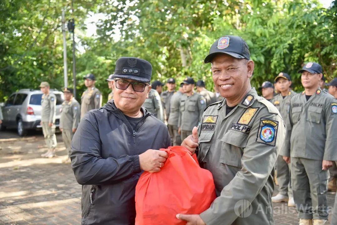 Satpol PP Bukan Tukang Tertib Saja! Bupati Sujiwo: Mereka Garda Terdepan Penegak Perda