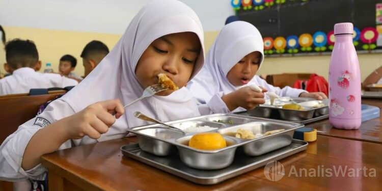 Prabowo Perintahkan BGN Bagikan Sendok Gratis dan Cuci Tangan Nasional