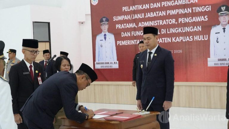 58 ASN Dilantik, Bupati Kapuas Hulu Dorong Percepatan Kinerja Birokrasi
