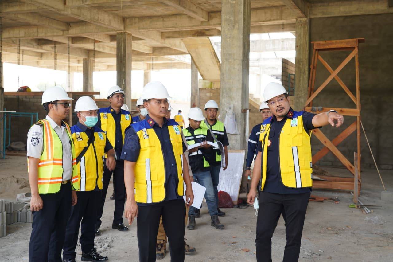 Kakanwil Ditjenim Kalbar Cek Pembangunan Kantor Imigrasi Putussibau, Harap Tingkatkan Layanan