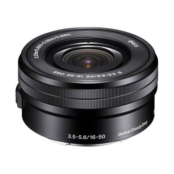 Sony E PZ 16-50mm f/3.5-5.6 OSS - 1
