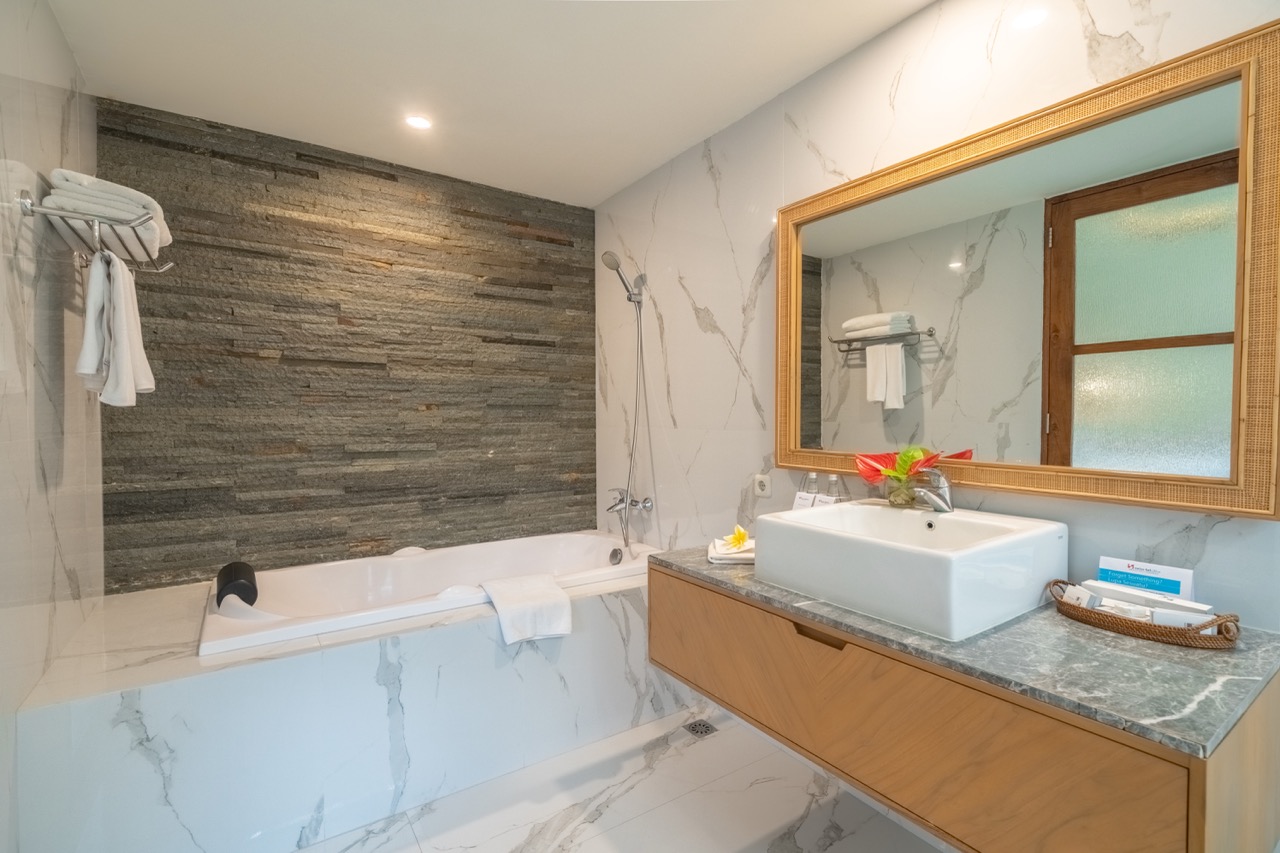 12 3 Bedroom Bathroom 2 Large