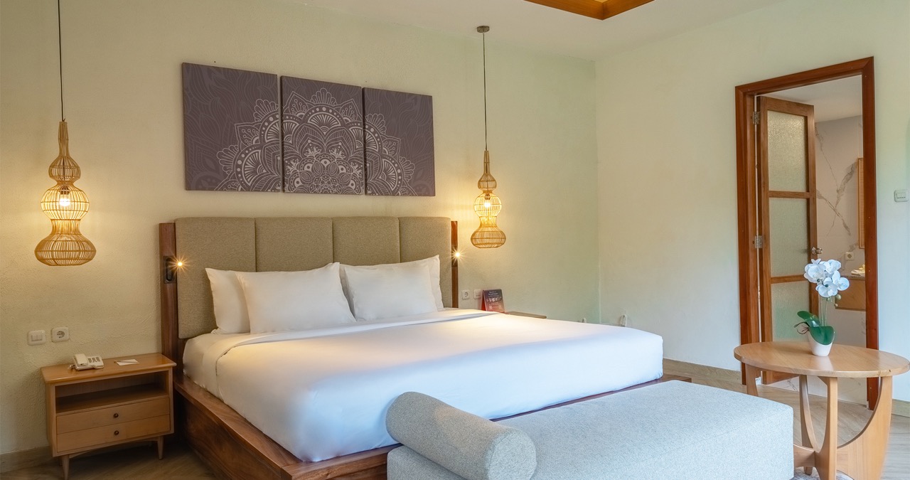 5 swiss-belvillas-3-bedroom-villa-private-pool-king-2 Large