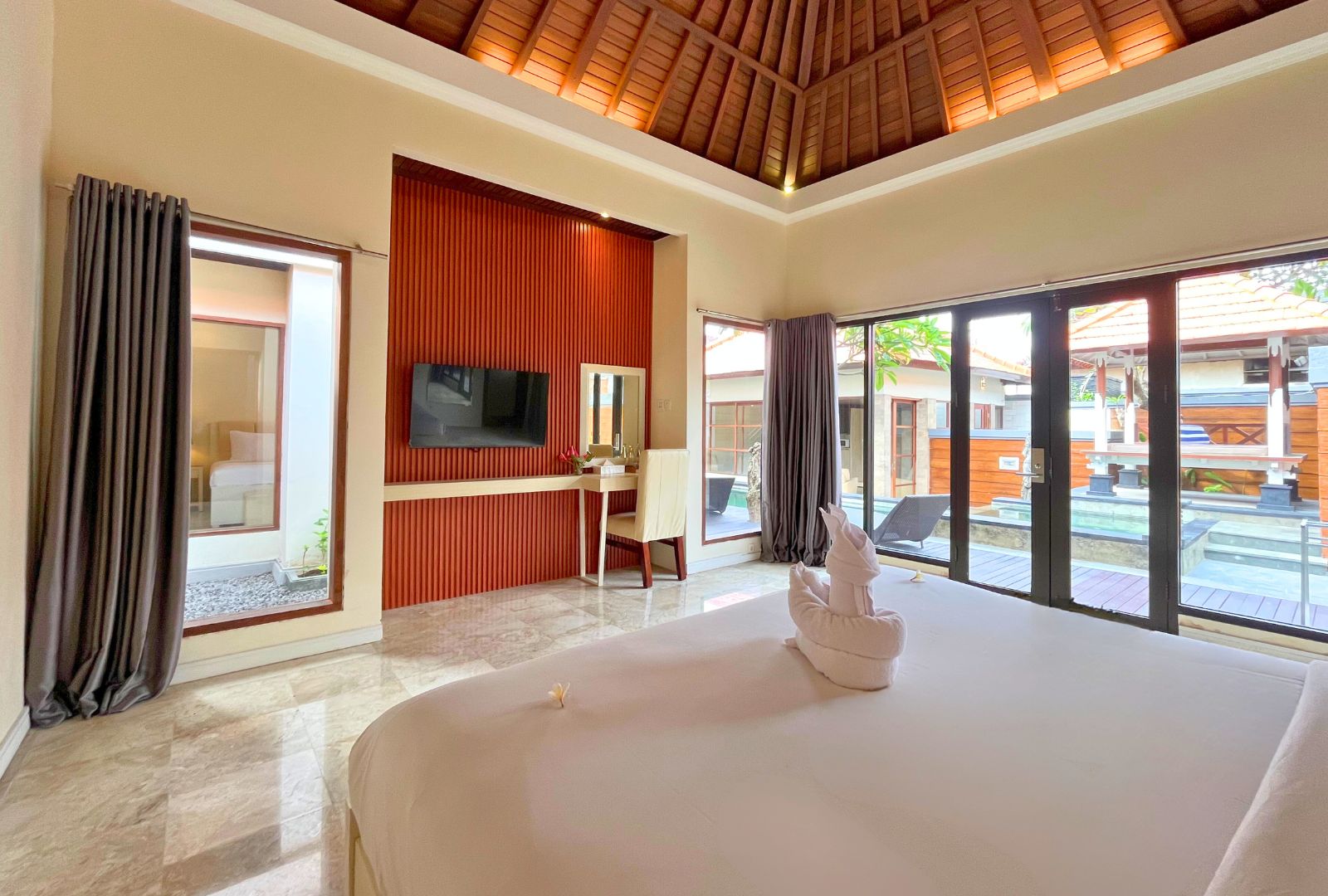 20 Bedroom2