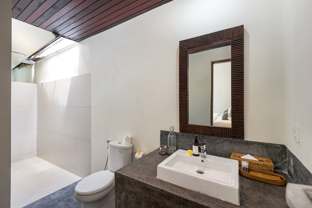 14 Andaman Bedroom D10 Large