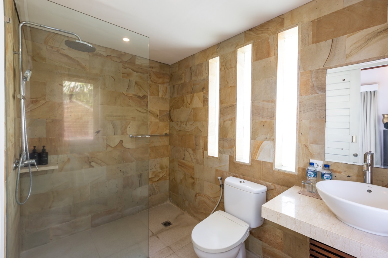 17 Kerta Rama Bedroom E05 Large