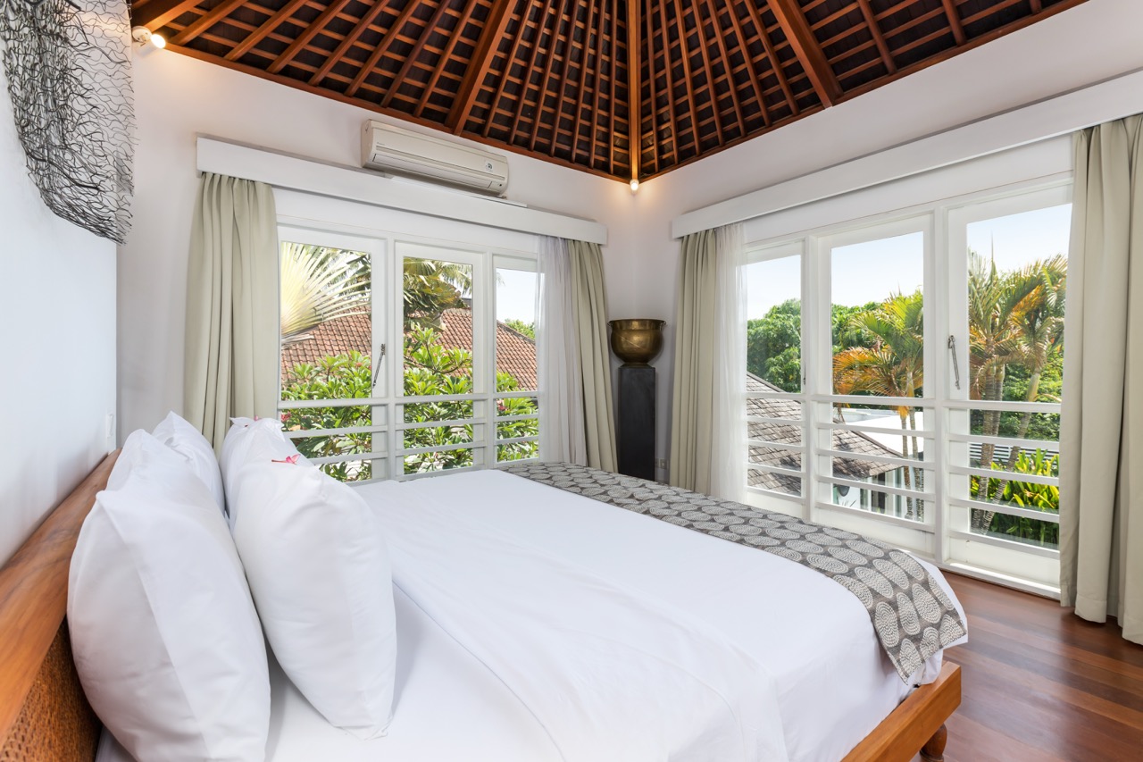 16 Kerta Rama Bedroom E03 Large