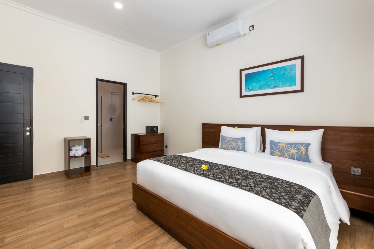 6 Beach8 Bedroom 105 02 Large