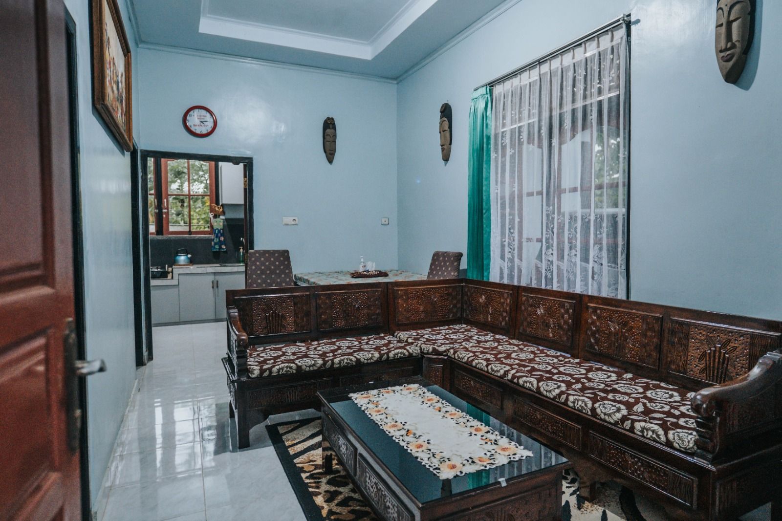 Save Money on Accommodations in Banyuwangi: Tips for Booking Directly with Locals
