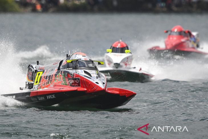 Marszalek Juara Sesi Pertama Balapan F1 Powerboat Disusul Sami Selio, Torrente Tersandung Penalti Marszalek Juara Sesi Pertama Balapan F1 Powerboat Disusul Sami Selio, Torrente Tersandung Penalti