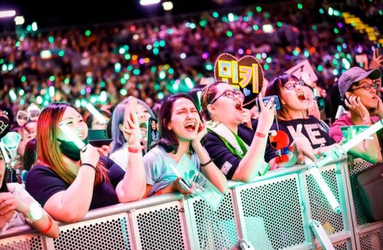 Post concert depression adalah perasaan hampa yang dirasakan setelah menonton konser