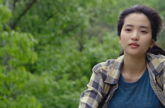 Law of attraction adalah hukum tarik-menarik energi ke dalam diri manusia melalui pikiran.