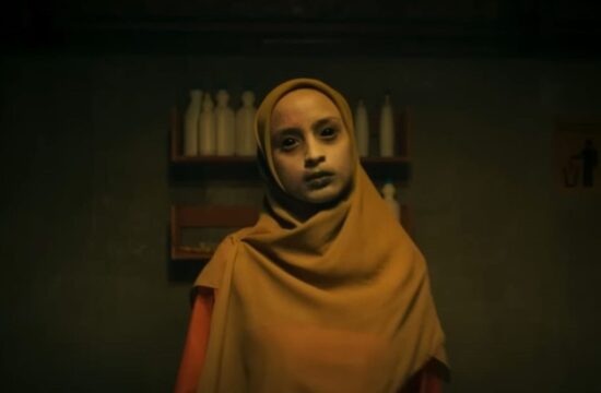 Review film Munkar (2024) yang dibintangi Adhisty Zara.