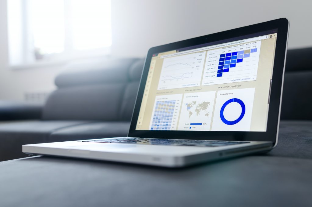 CEMS.id: Memastikan Akurasi Data Emisi Melalui Layanan RATA
Foto oleh Lukas: https://www.pexels.com/id-id/foto/foto-close-up-laptop-abu-abu-577210/