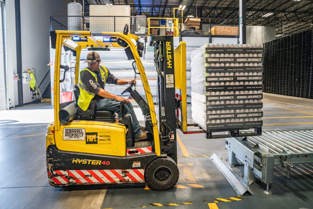 CEMS.id dan Kepatuhan Lingkungan Melalui Akurasi Emisi
Foto oleh ELEVATE: https://www.pexels.com/id-id/foto/orang-yang-menggunakan-forklift-1267338/