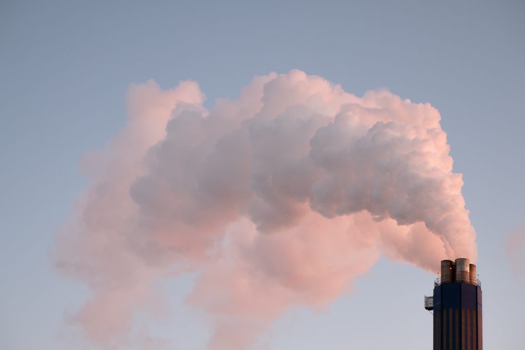 The Importance of Emission Monitoring in Industry
Foto oleh Ludvig Hedenborg: https://www.pexels.com/id-id/foto/industri-kabut-asbut-kilang-7001364/