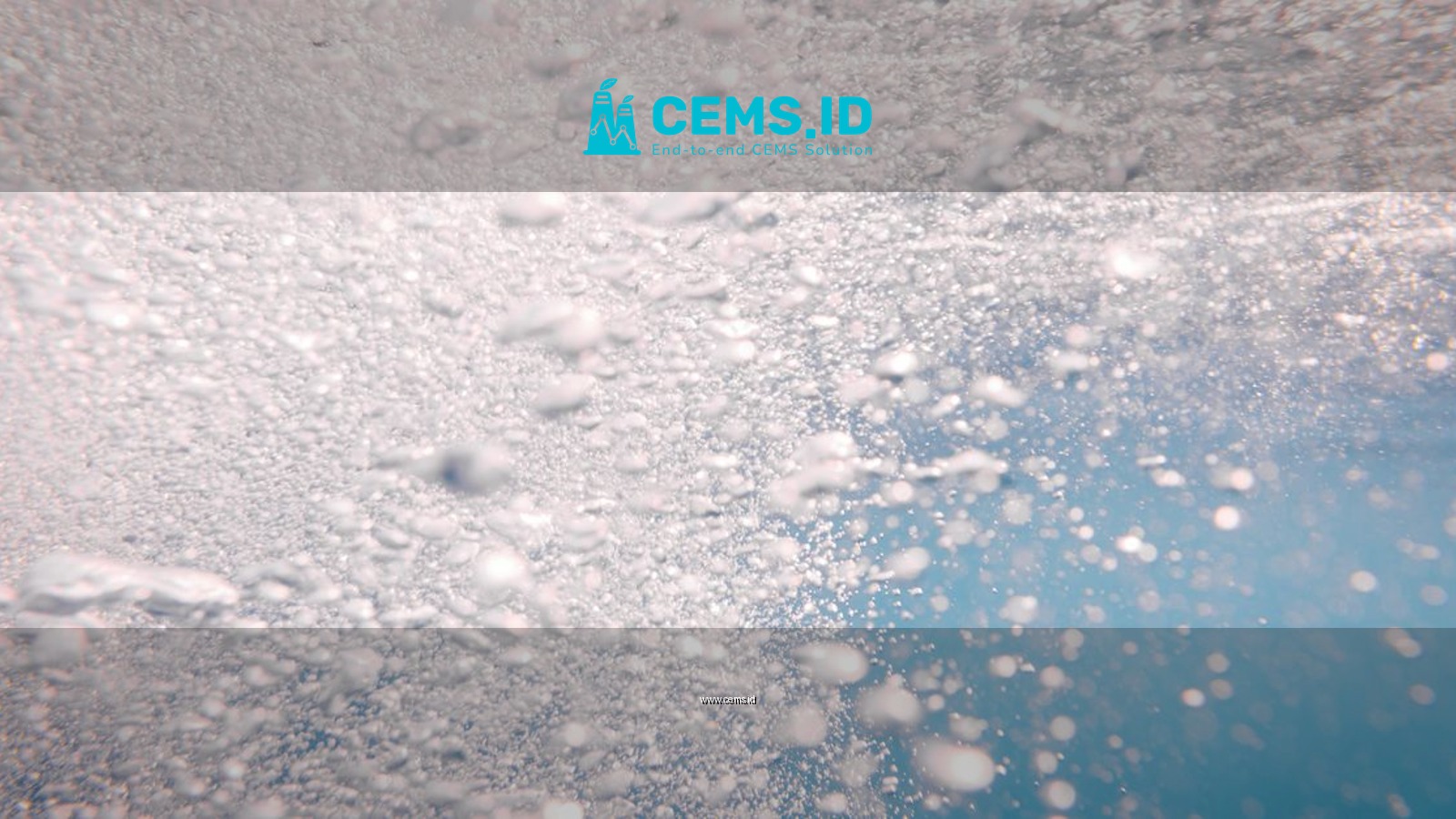 Dynamic close-up of air bubbles under sea, showcasing the beauty of underwater turbulence.