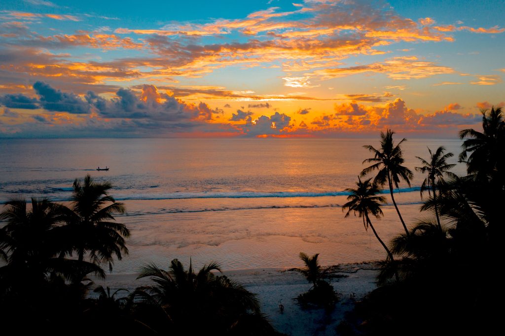 How Anemometer Sensors Work in Tropical Storms

Foto oleh Asad Photo Maldives: https://www.pexels.com/id-id/foto/siluet-senja-berjatuhan-dengan-cepat-3601453/