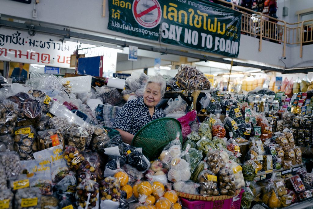 Pemantauan Persediaan
Foto oleh billow926: https://www.pexels.com/id-id/foto/kedudukan-perbelanjaan-supermarket-toko-5383201/