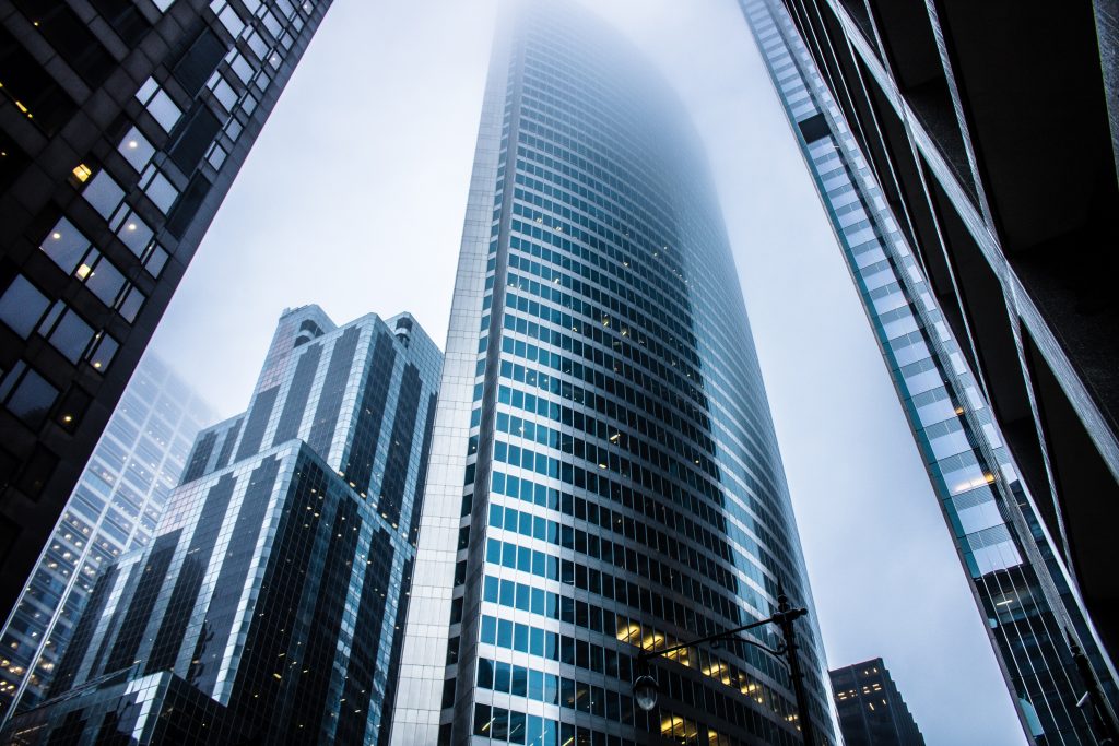 Photo by Essow K: https://www.pexels.com/photo/gray-high-rise-buildings-936722/

Energi Berkelanjutan: Transformasi Gedung dengan Sensor IoT