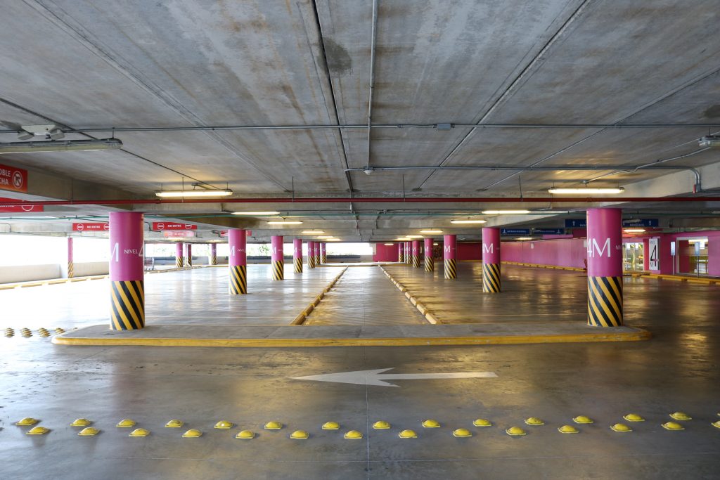 Photo by Jose Espinal from Pexels: https://www.pexels.com/photo/photography-of-parking-lot-1000633/

Efisiensi dan Manfaat