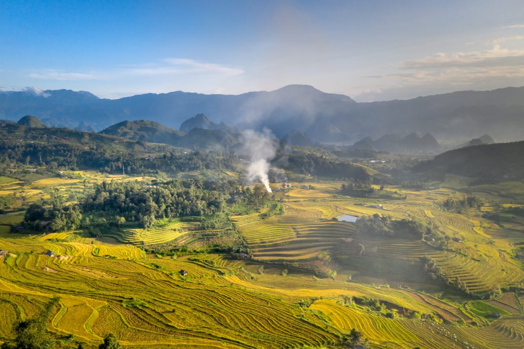 Photo by Quang Nguyen Vinh: https://www.pexels.com/photo/photo-of-rice-terraces-14025169/

Keunggulan Sistem Irigasi Otomatis