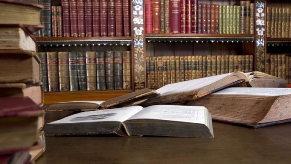 Ramai Disorot, Kemendikbud Bakal Revisi dan Tarik Buku yang Keliru Trinitas Katolik-Kristen Protestan