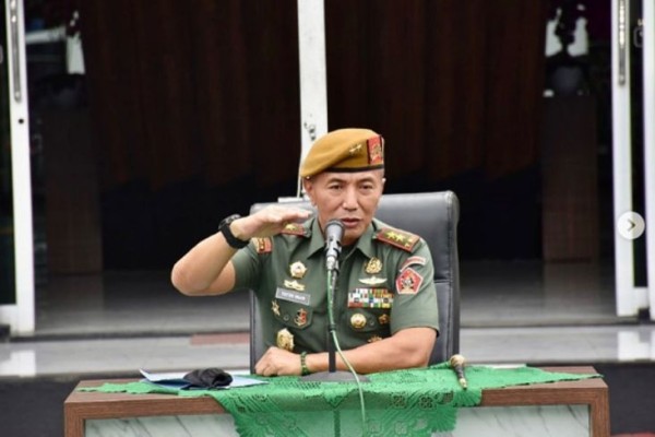 Ini Dia  Mayjen Totok Imam Santoso, Doktor Ilmu Komunikasi yang Ditunjuk Jadi Pangdam Hasanuddin