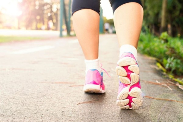 Berjalan Kaki Usai Makan Bisa Turunkan Resiko Diabetes Tipe 2, Ini Penelitiannya!