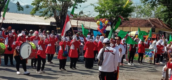 117 Kontingen Ramaikan Pawai Kebangsaan Go Nyawiji Kecamatan Baturetno