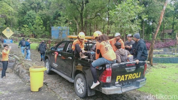 Pendaki Gunung Lawu Hilang 11 Hari, Tim SAR Cari ke Khayangan