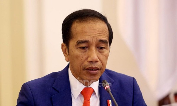 Jokowi Berikan Gelar Pahlawan Nasional Kepada 5 Tokoh Ini, Berikut Nama ...