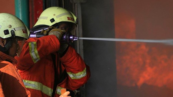 Bus TransJakarta Terbakar di Halte Arion