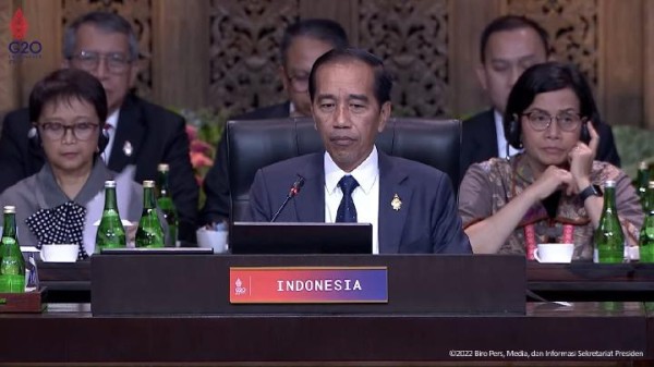 Jokowi Buka KTT G20: Kita Tak Boleh Jatuh ke Perang Dingin Lagi